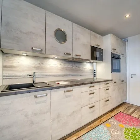 - Haus C, App 0c1008 Διαμέρισμα
